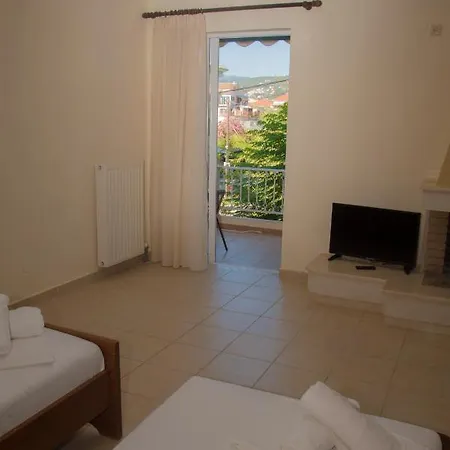 Victoria's House In Lägenhet Lefkáda